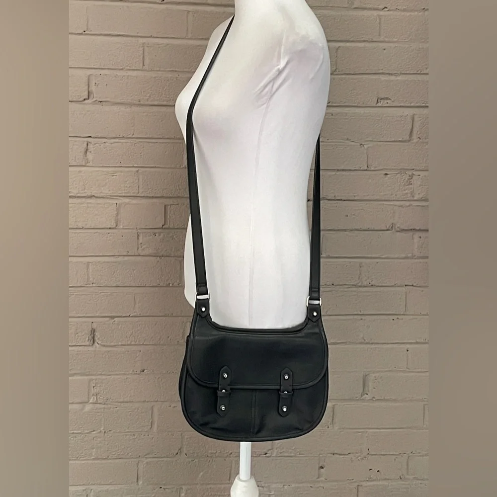 Madden Girl Black crossbody bag